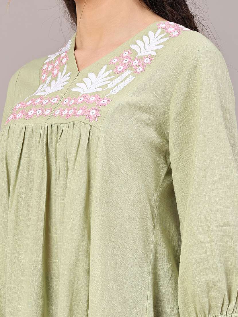 Women Solid With Work Three Quarter Sleeve Tunic - 22217556 -  Standard Image - 1