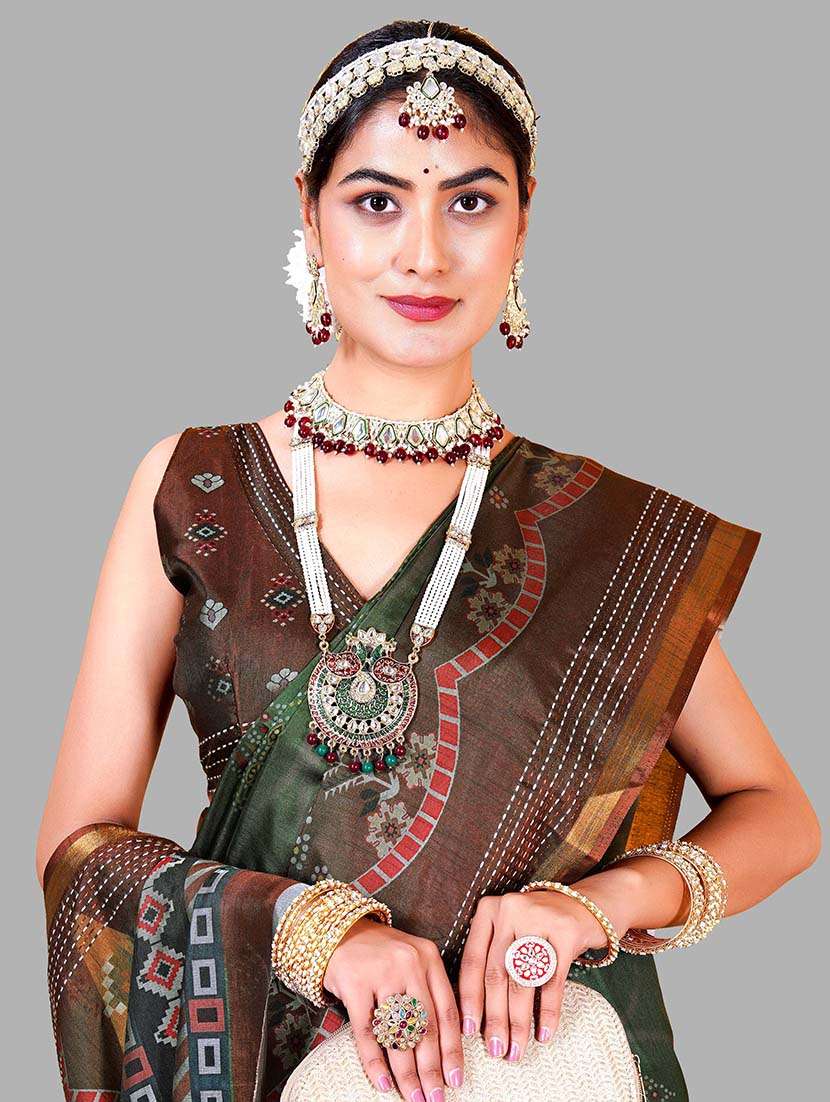 women printed patola saree with blouse - 22217976 -  Standard Image - 4