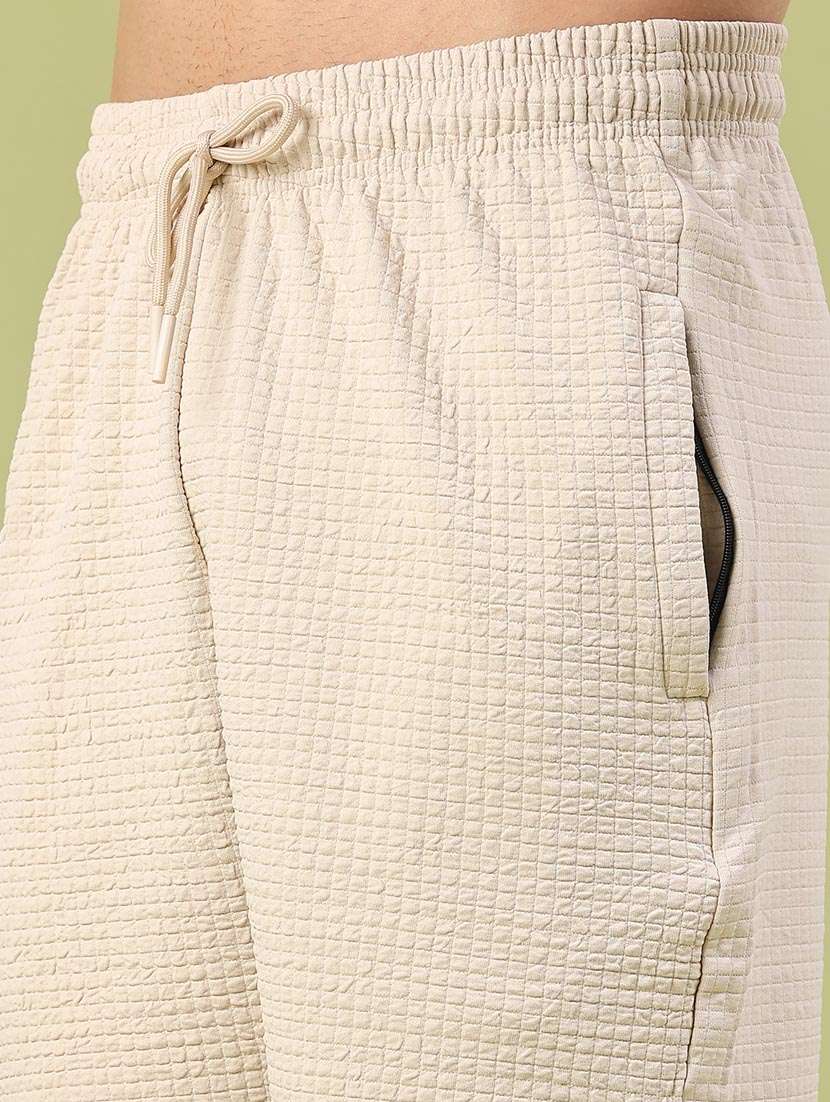 men self design mid rise regular fit shorts - 22218182 -  Standard Image - 1
