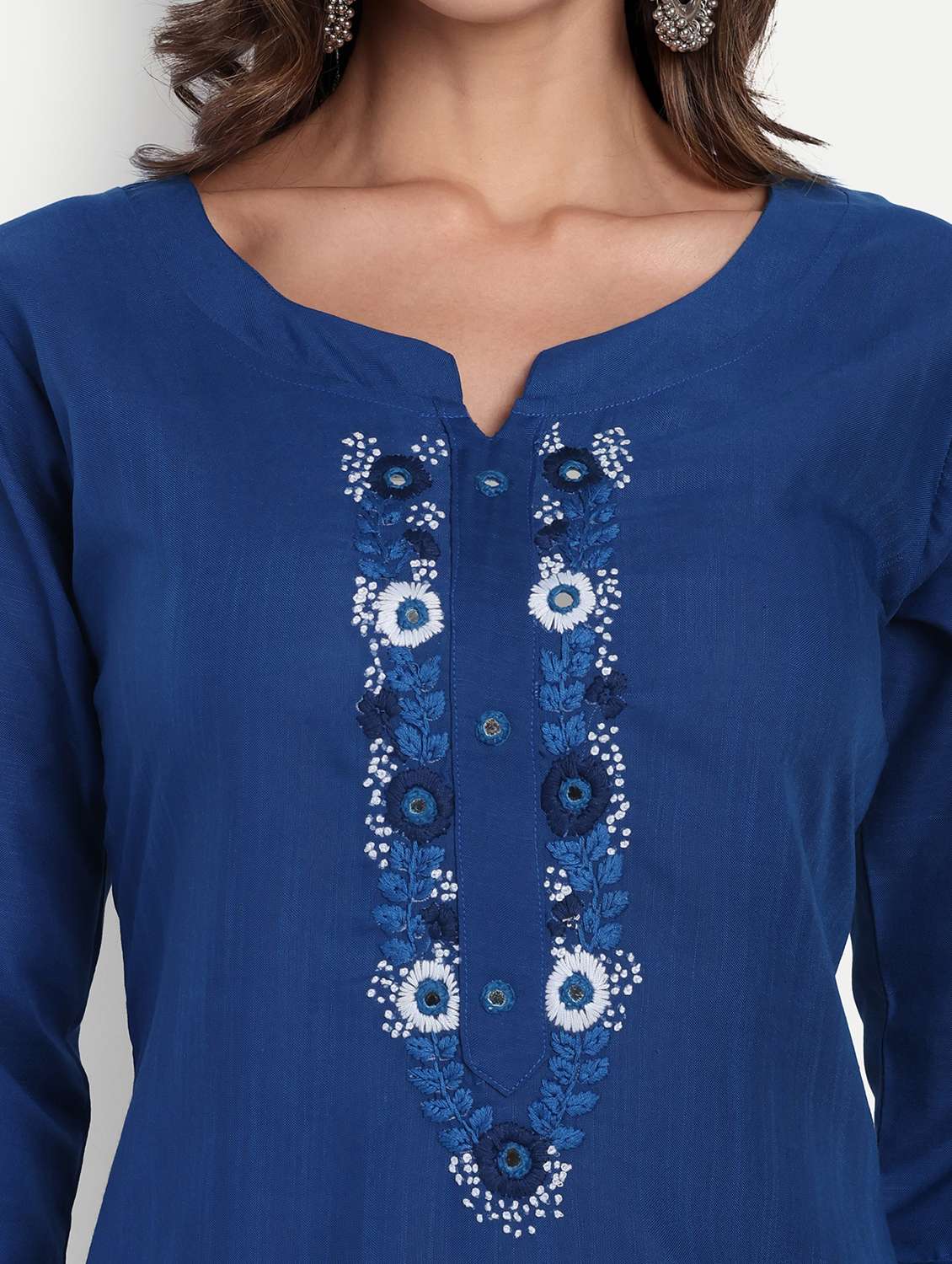 women solid with work three quarter sleeve straight kurta - 22219197 -  Standard Image - 4