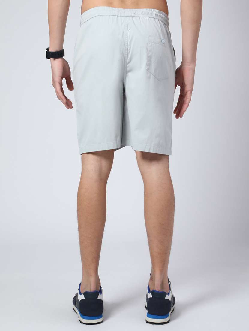 men solid mid rise regular fit shorts - 22219693 -  Standard Image - 4