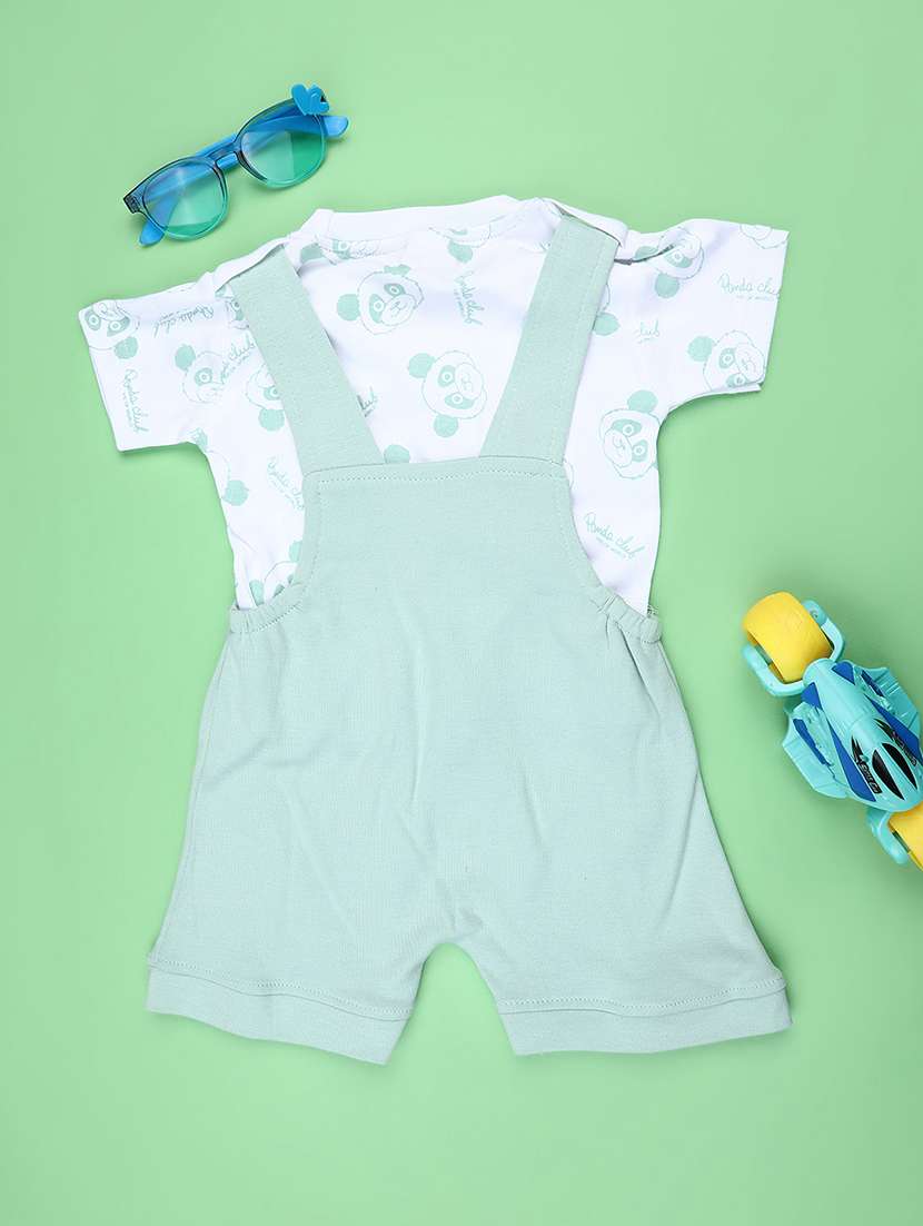 kids printed t-shirt with dungree set - 22219843 -  Standard Image - 1
