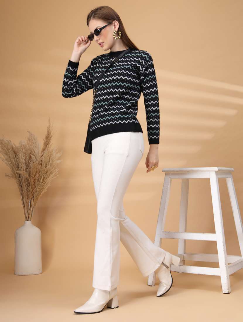 women chevron long sleeve pullover - 22219898 -  Standard Image - 4