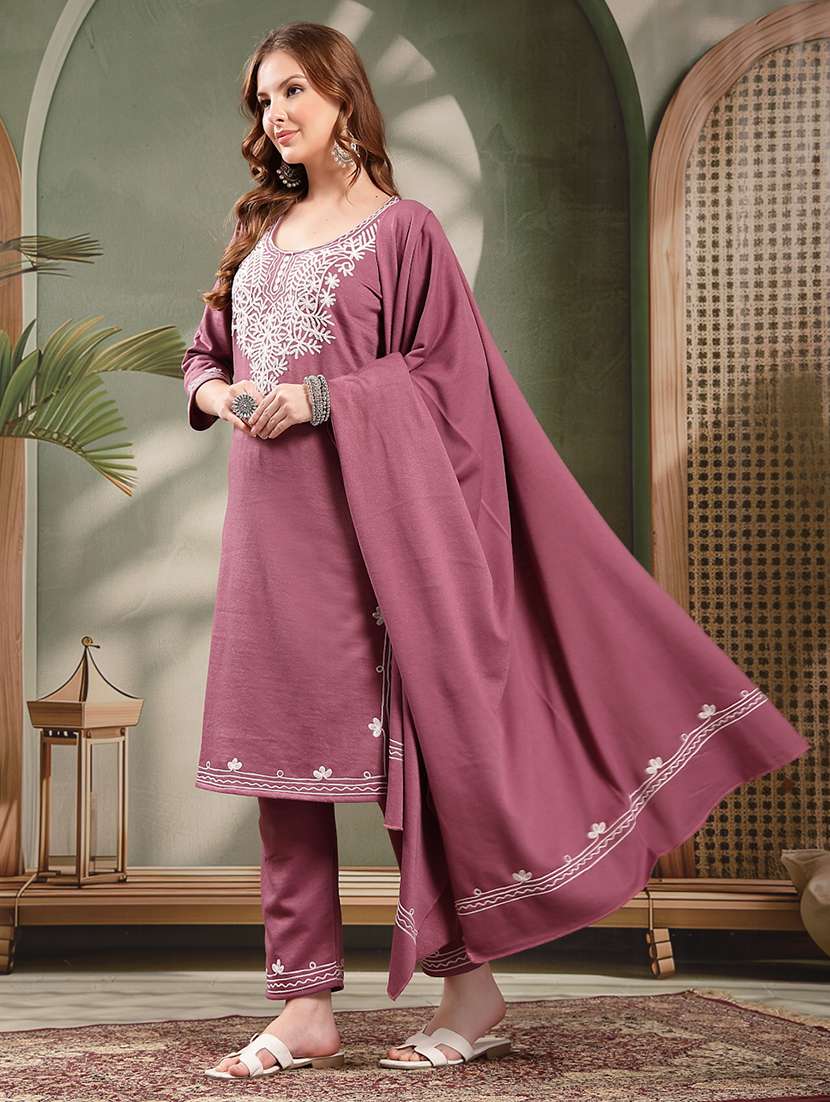 women embroidered woolen kurta and pant set with dupatta - 22219902 -  Standard Image - 1