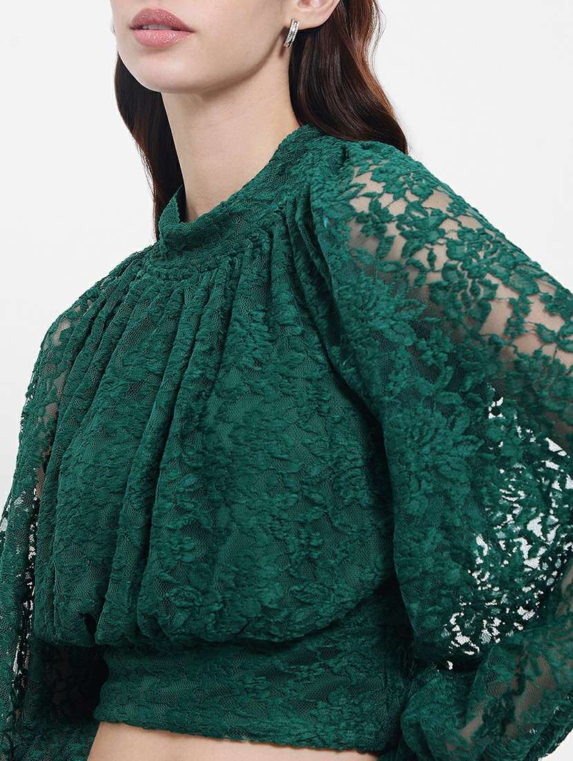 women self desigend puff sleeve lace crop top - 22219947 -  Standard Image - 4