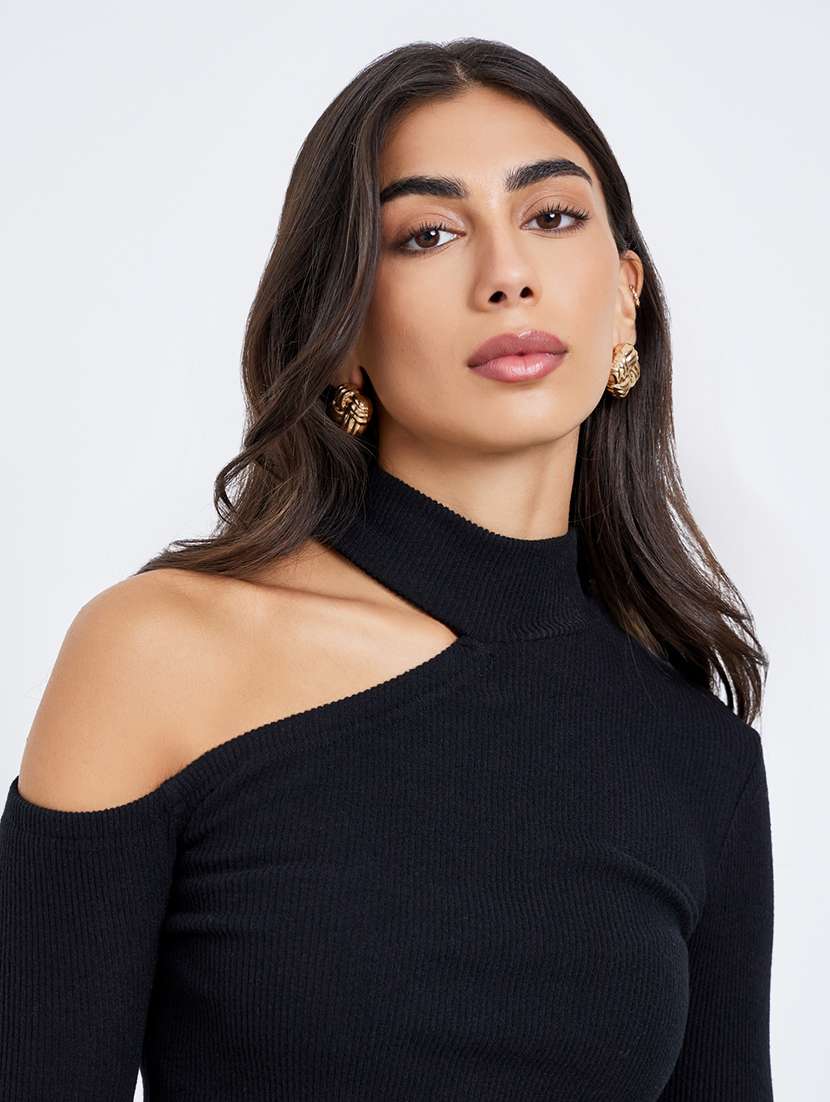 women solid long sleeve cut out straight top - 22219951 -  Standard Image - 4