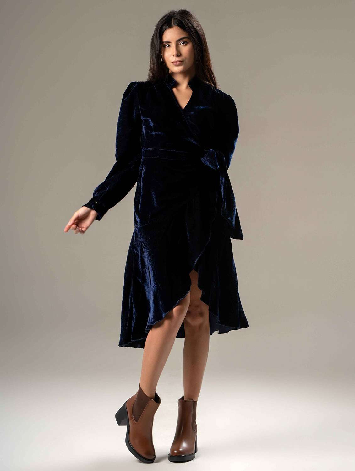 women solid puff sleeve velvet wrap dress - 22220194 -  Standard Image - 1