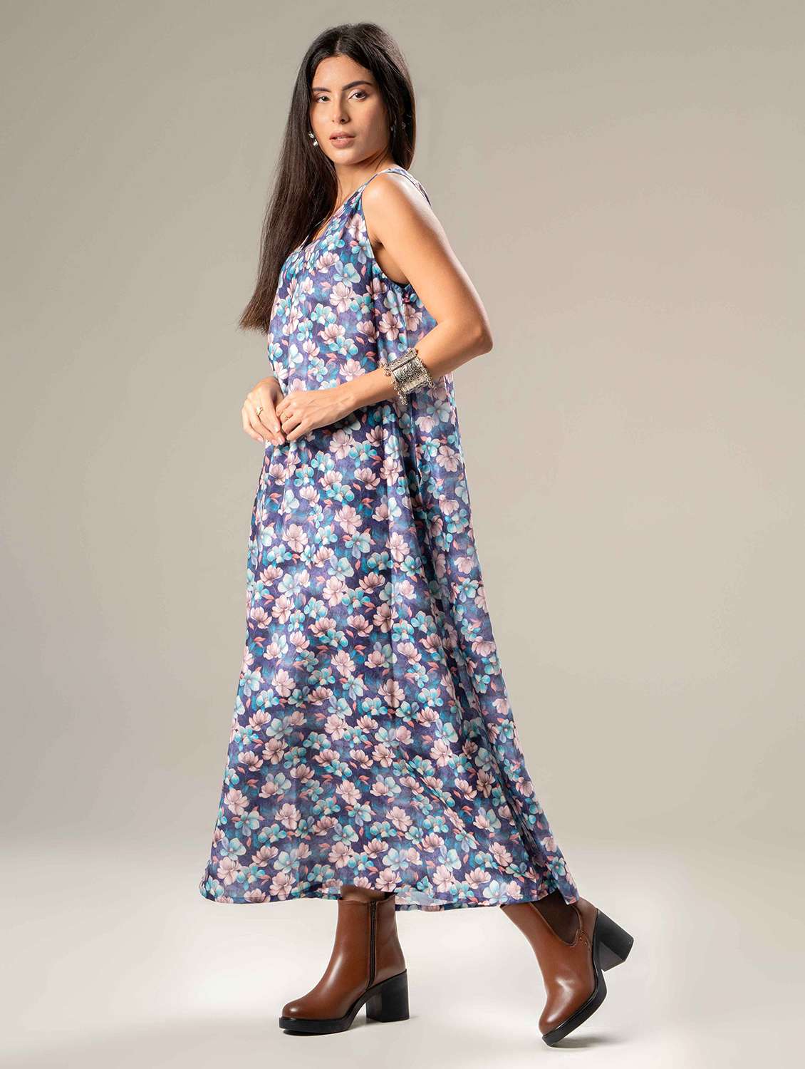 women floral print sleeveless a-line dress - 22220196 -  Standard Image - 1