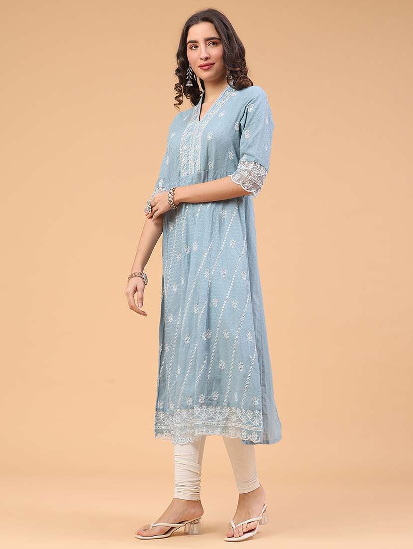 women self design three quarter sleeve a-line kurta - 22223038 -  Standard Image - 4