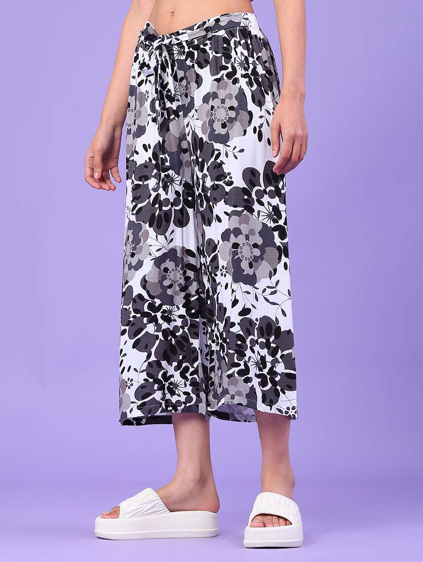 women floral mid rise culottes trouser - 22223202 -  Standard Image - 1