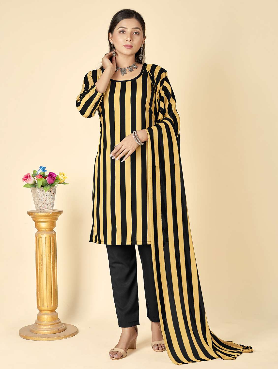 women striped unstitched suit set - 22223513 -  Standard Image - 1