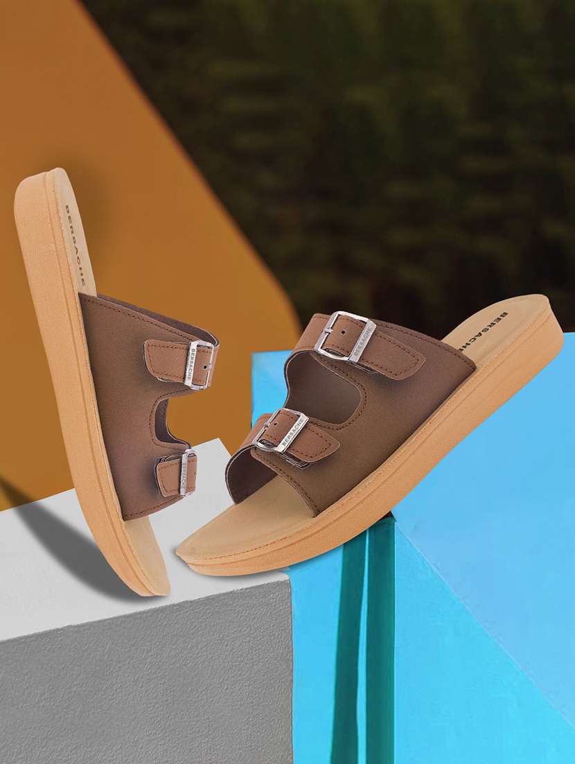 women solid slip on flip flop