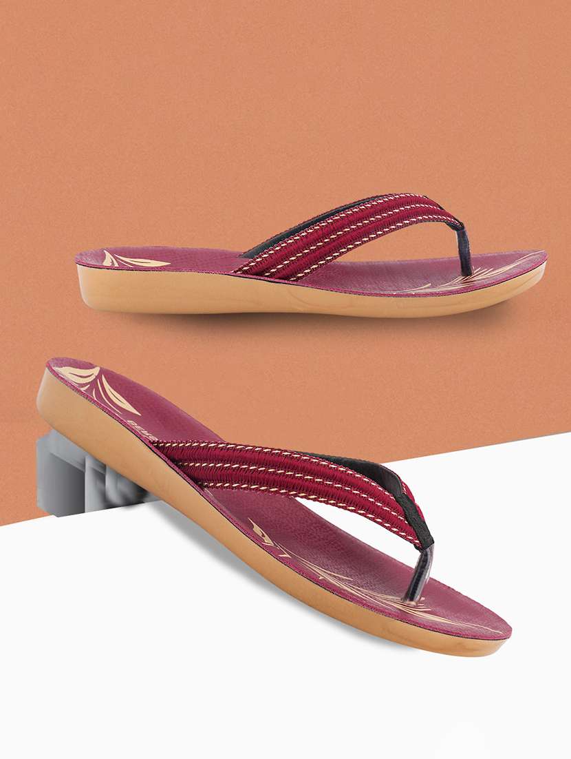 women solid slip on flip flop