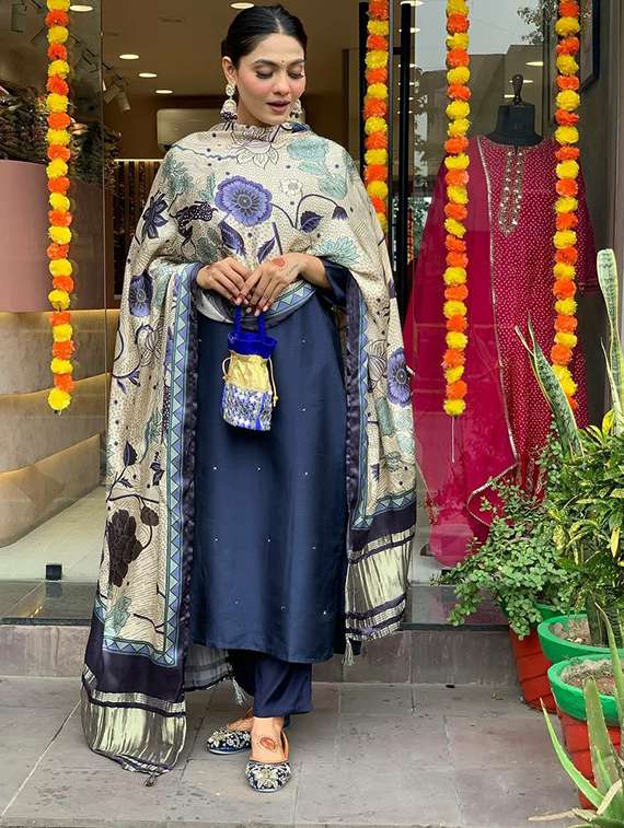 women solid with work three quarter sleeve kurta pant with dupatta set - 22224540 -  Standard Image - 1