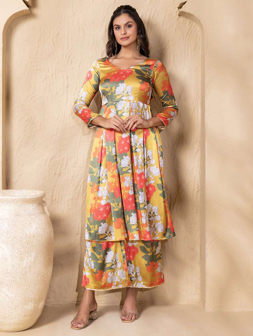 women printed three quarter sleeve ethnic co-ord set