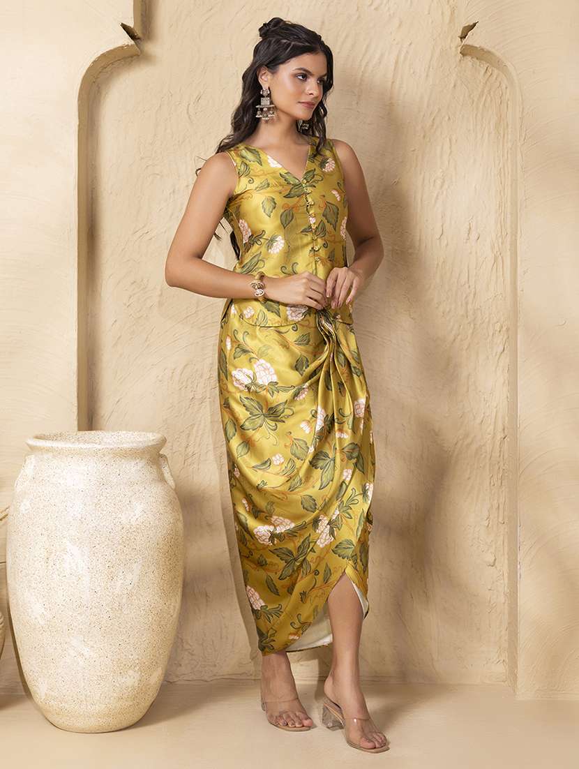 women printed sleeveless ethnic co-ord set - 22225172 -  Standard Image - 1