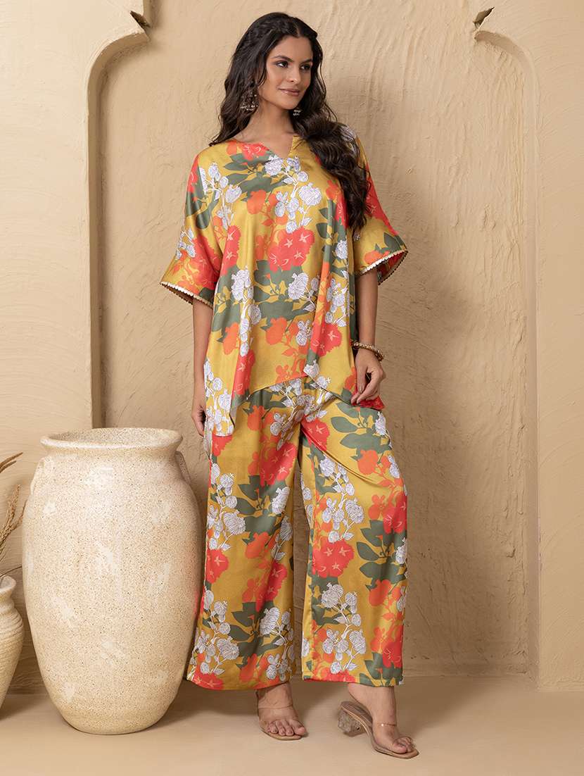 women printed three quarter sleeve ethnic co-ord set - 22225190 -  Standard Image - 1