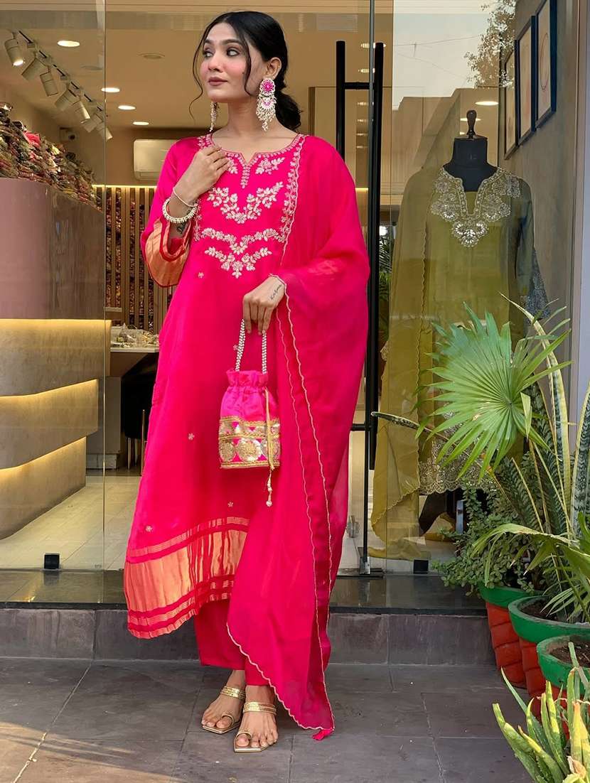 women solid with work three quarter sleeve kurta pant with dupatta set