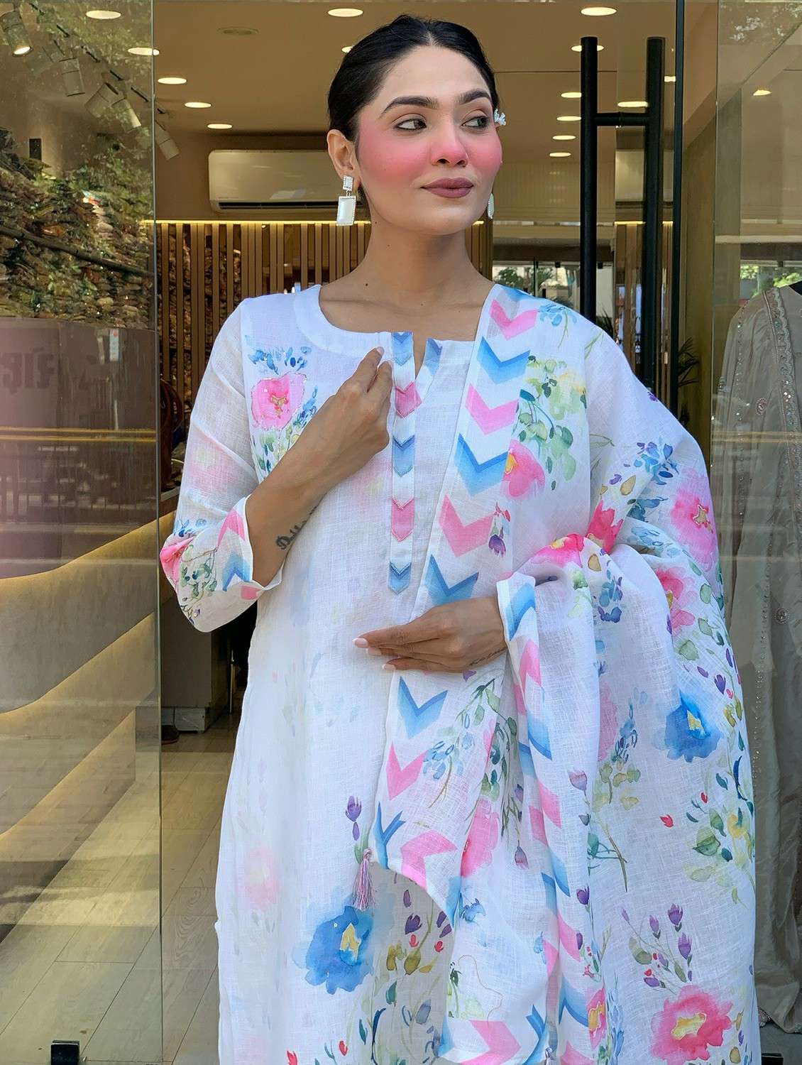 women floral three quarter sleeve kurta pant with dupatta set - 22225301 -  Standard Image - 4