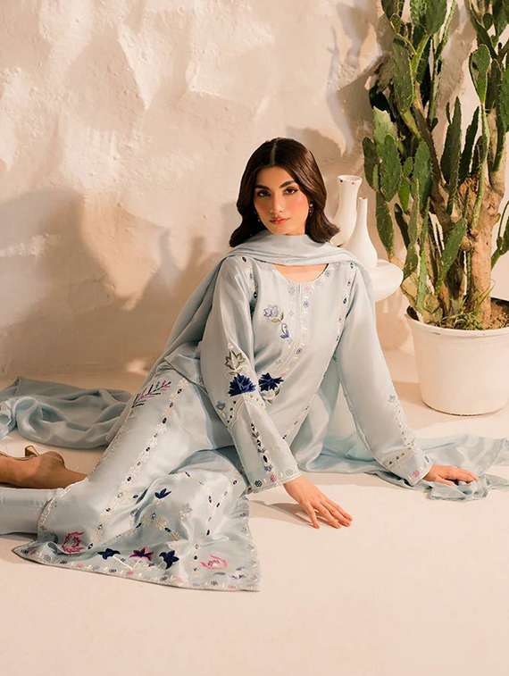 women floral long sleeve kurta pant with dupatta set - 22225305 -  Standard Image - 1