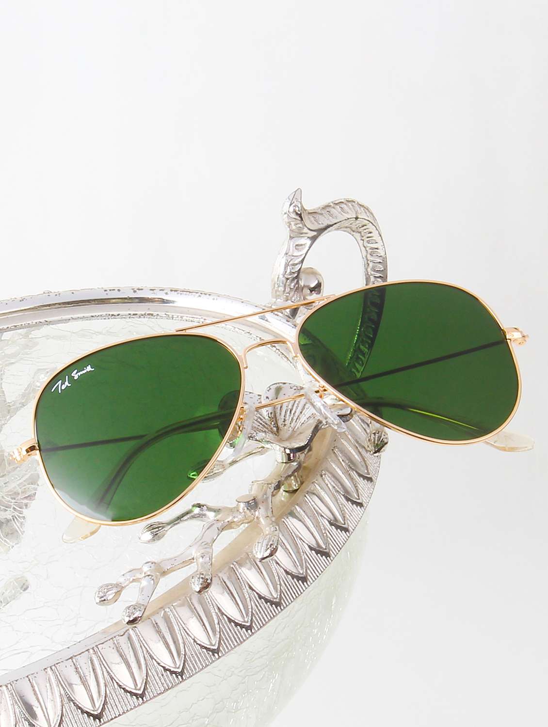 ted smith unisex aviator sunglasses ? gold metal frame , dark green glass lenses, classic style.