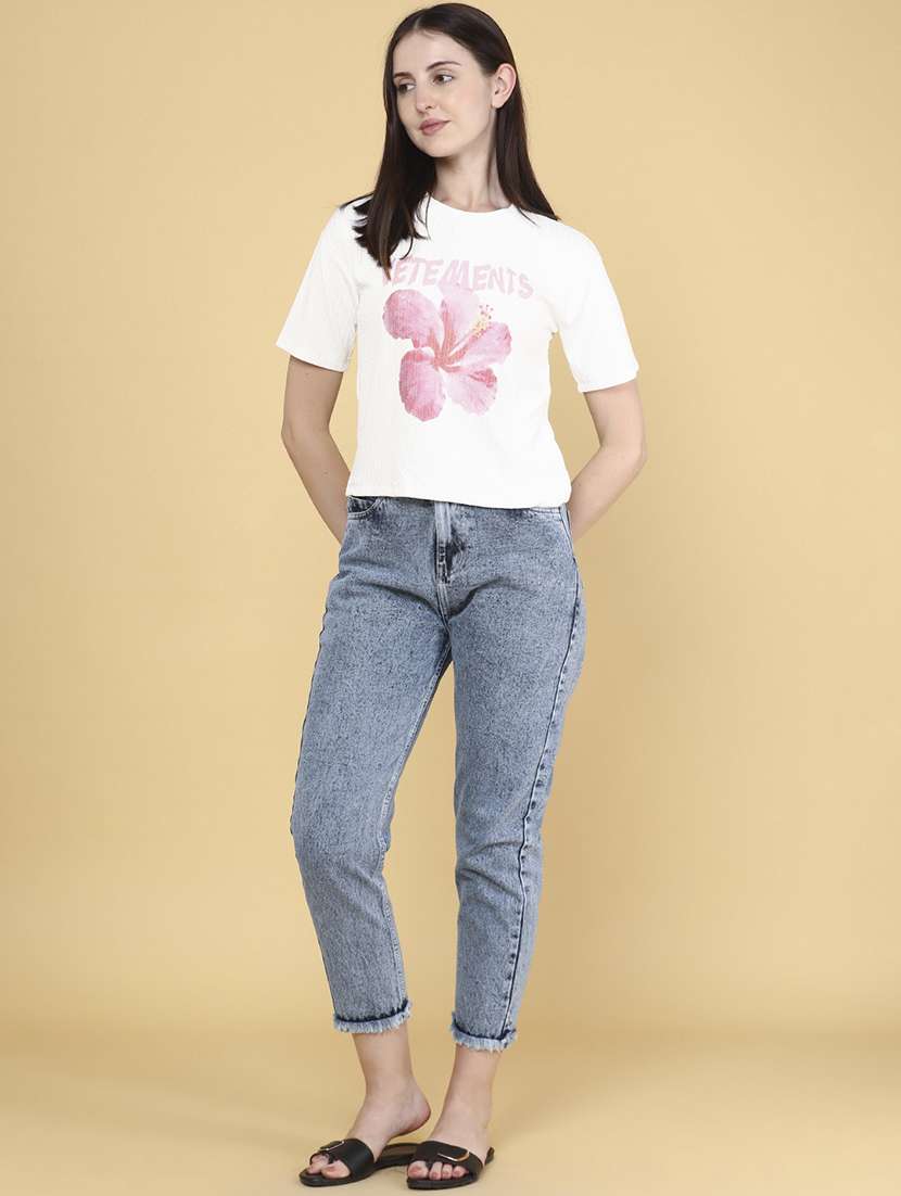 Women White Cotton Boxy T-shirt - 22226084 -  Standard Image - 4