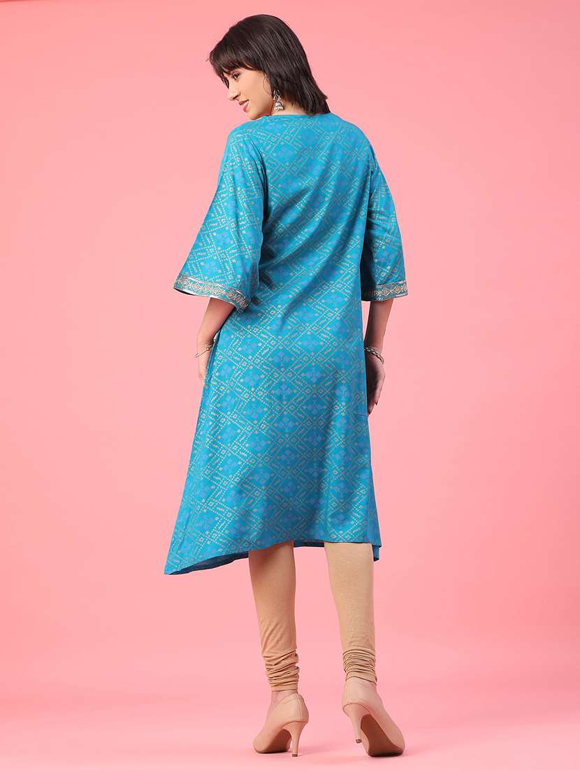 women printed bell sleeve a-line kurta - 22226259 -  Standard Image - 4