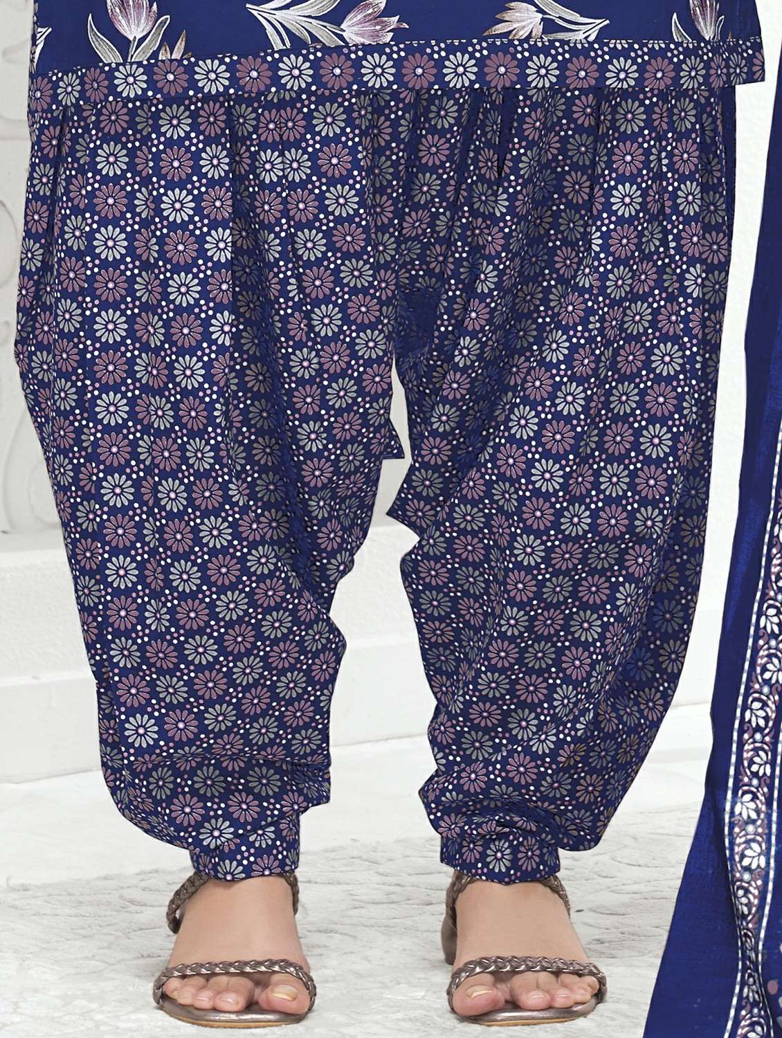 women floral printed unstitched salwar suit set - 22226367 -  Standard Image - 4