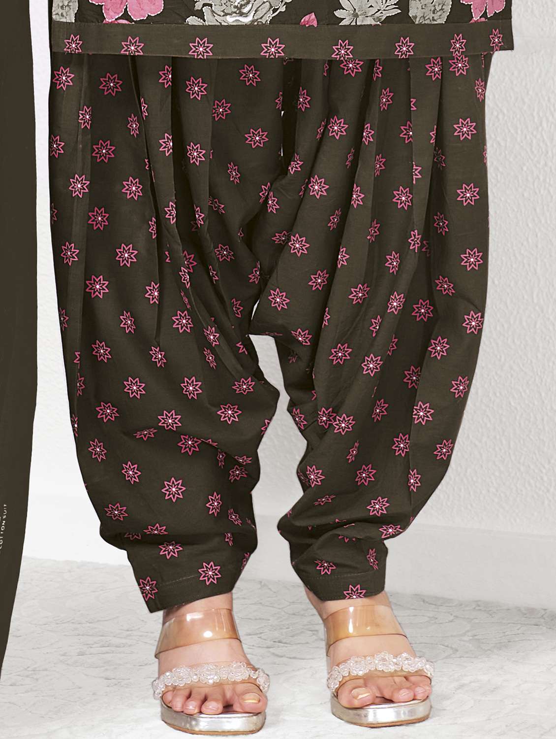 women floral printed unstitched salwar suit set - 22226392 -  Standard Image - 4