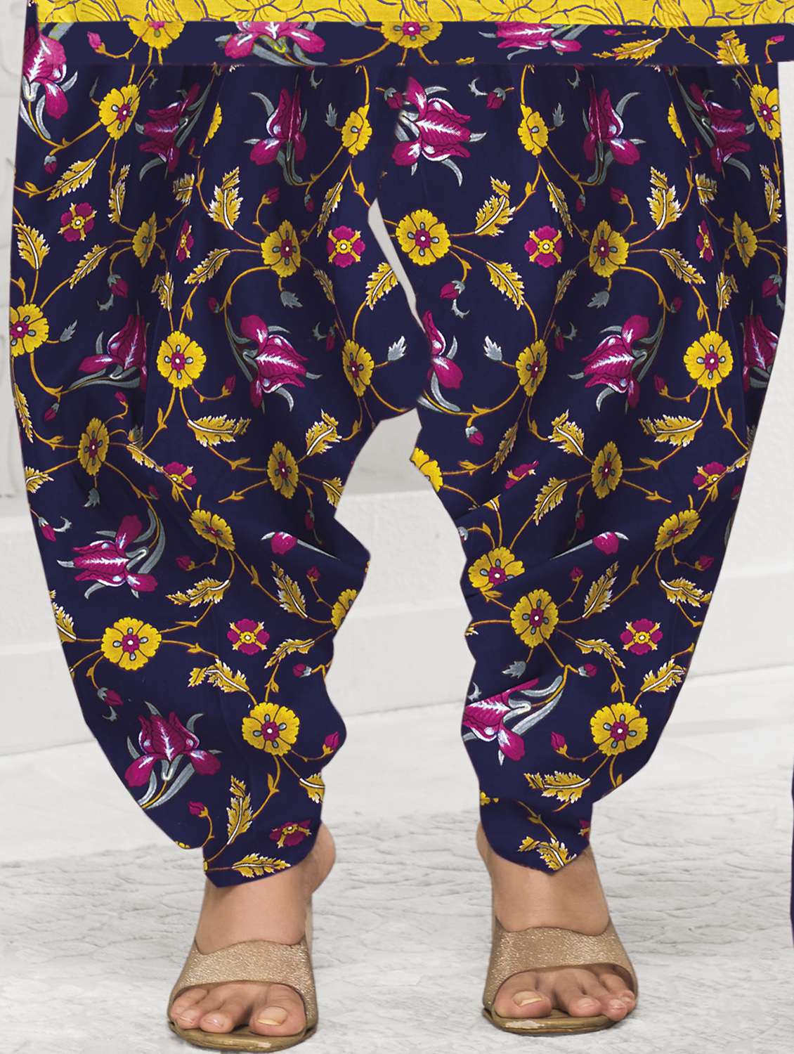 women floral printed unstitched salwar suit set - 22226399 -  Standard Image - 4