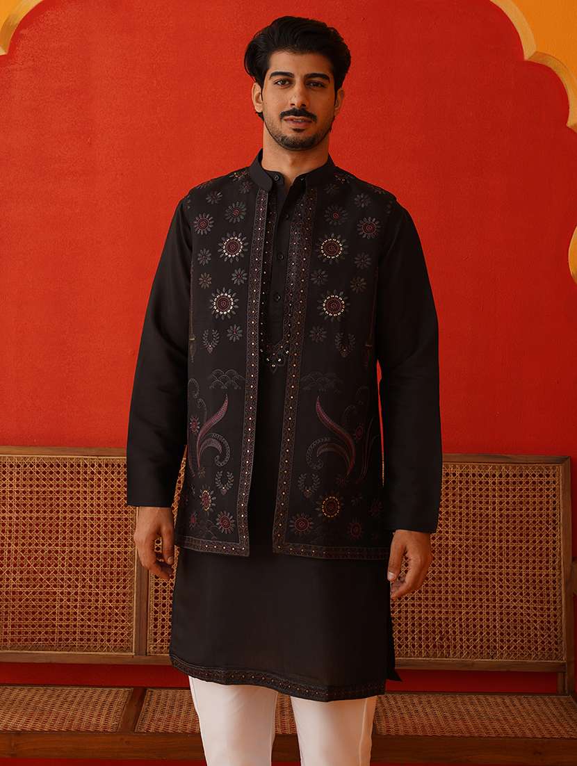 men solid with work mandarin neck kurta pyjama with jacket set - 22226466 -  Standard Image - 4
