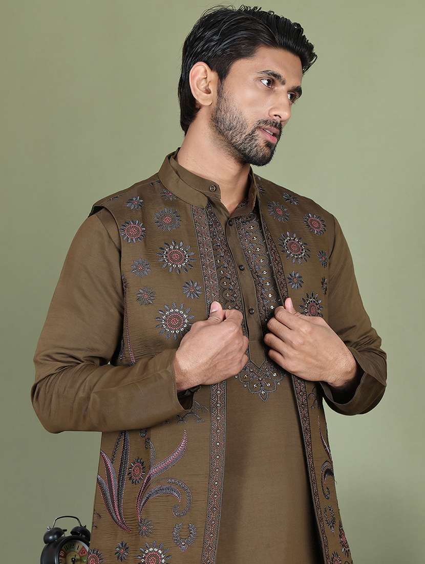 men solid with work mandarin neck kurta pyjama with jacket set - 22226468 -  Standard Image - 4