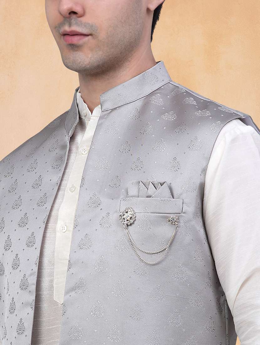 men self design mandarin neck kurta pyjama with jacket set - 22226477 -  Standard Image - 4