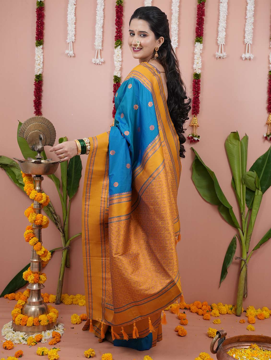 women self design nauvari saree with blouse - 22226492 -  Standard Image - 1