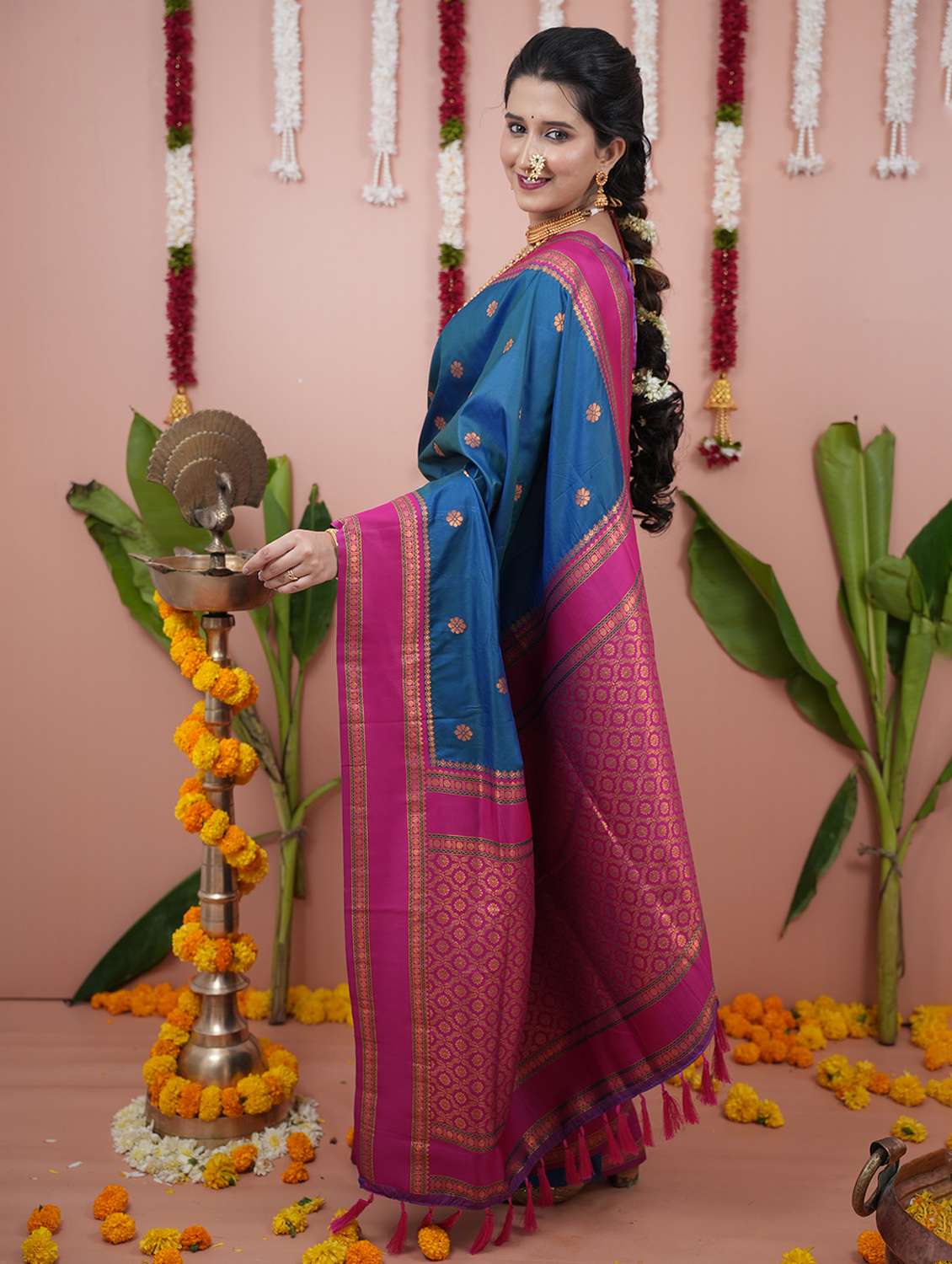 women self design nauvari saree with blouse - 22226495 -  Standard Image - 1