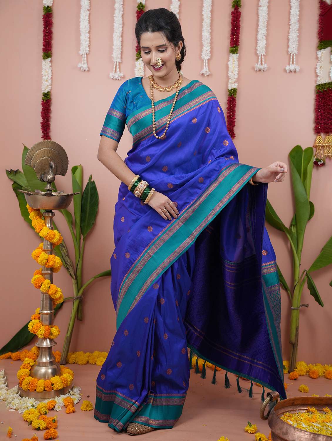 women self design nauvari saree with blouse - 22226496 -  Standard Image - 1