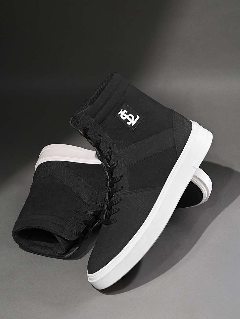 men black lace up high ankle sneaker