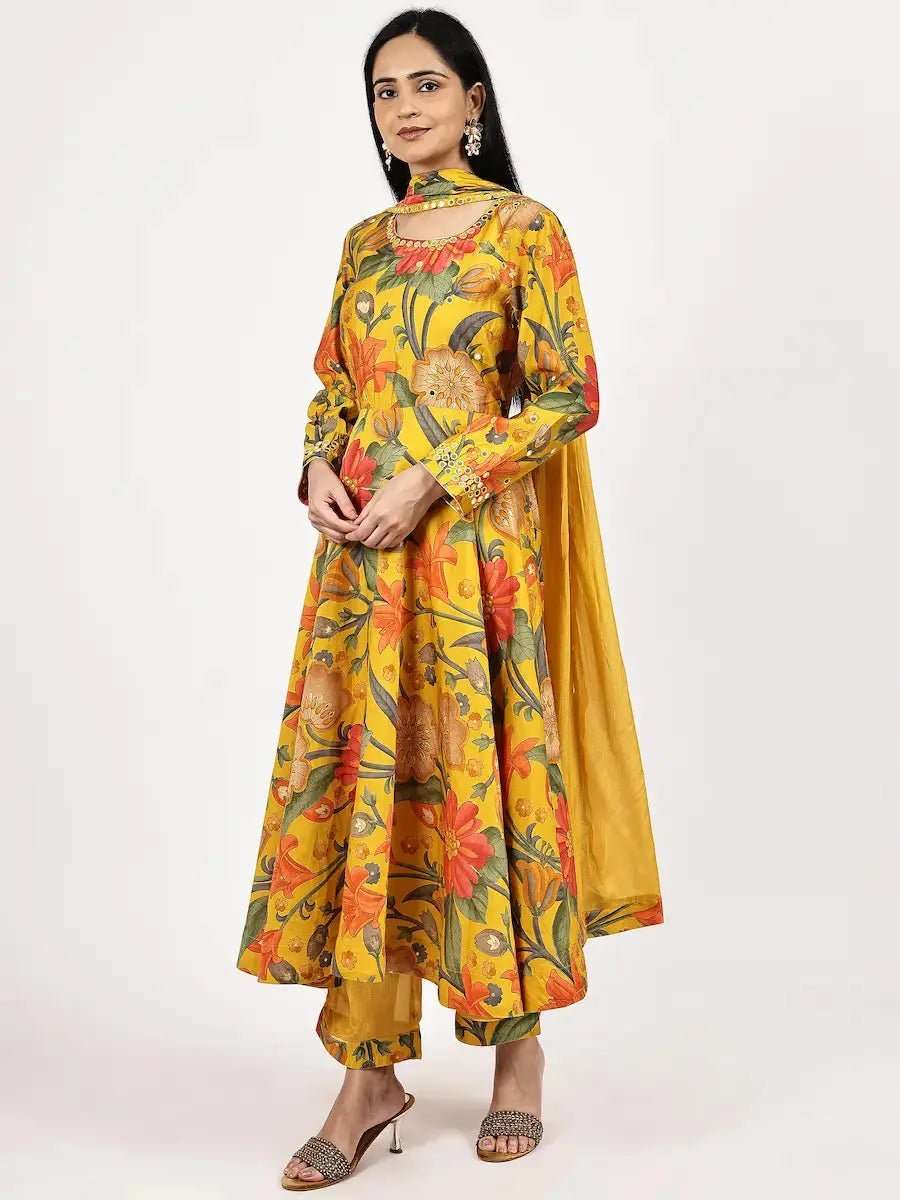 women floral long sleeve kurta pant with dupatta set - 22226550 -  Standard Image - 1