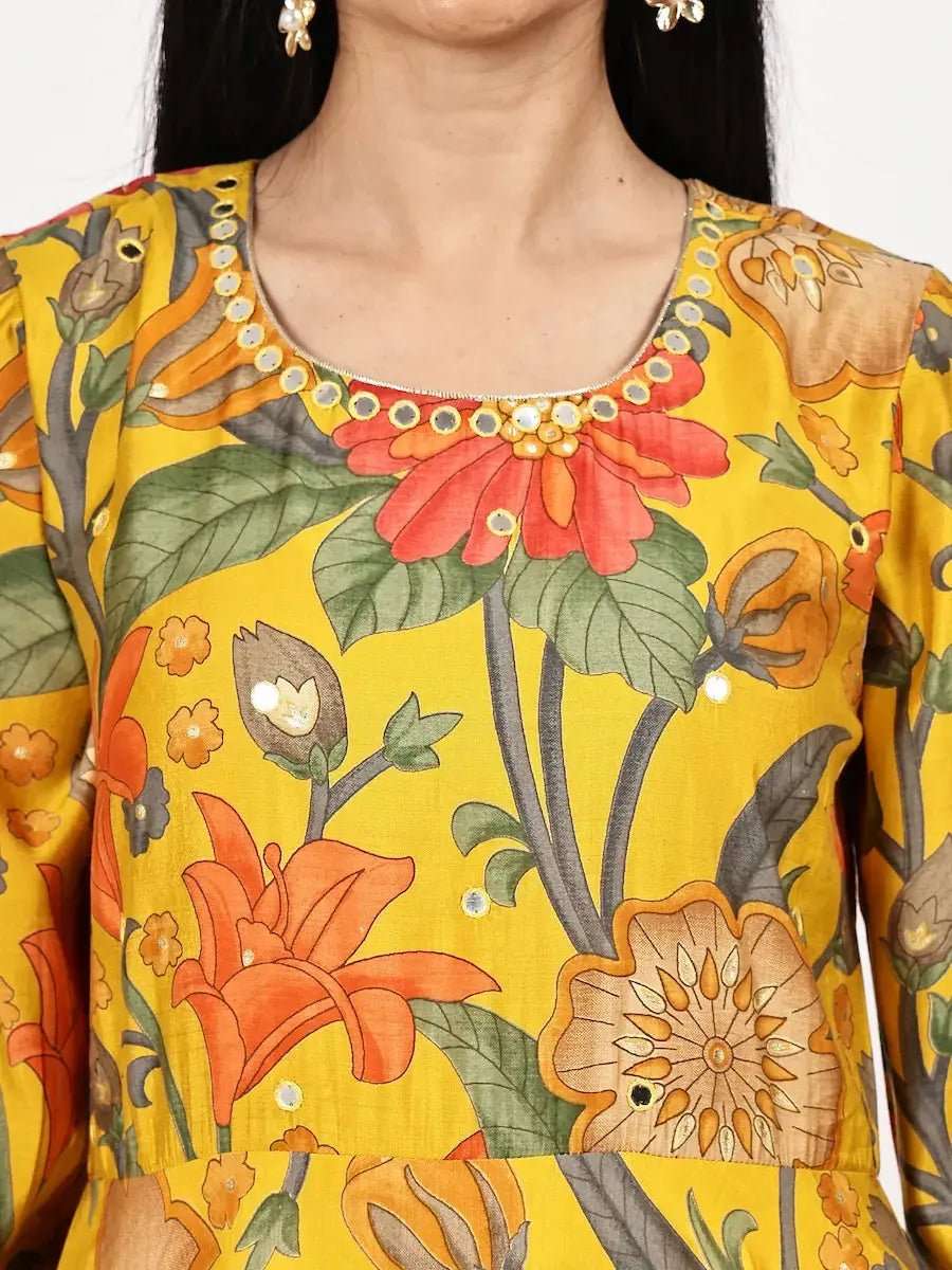 women floral long sleeve kurta pant with dupatta set - 22226550 -  Standard Image - 4