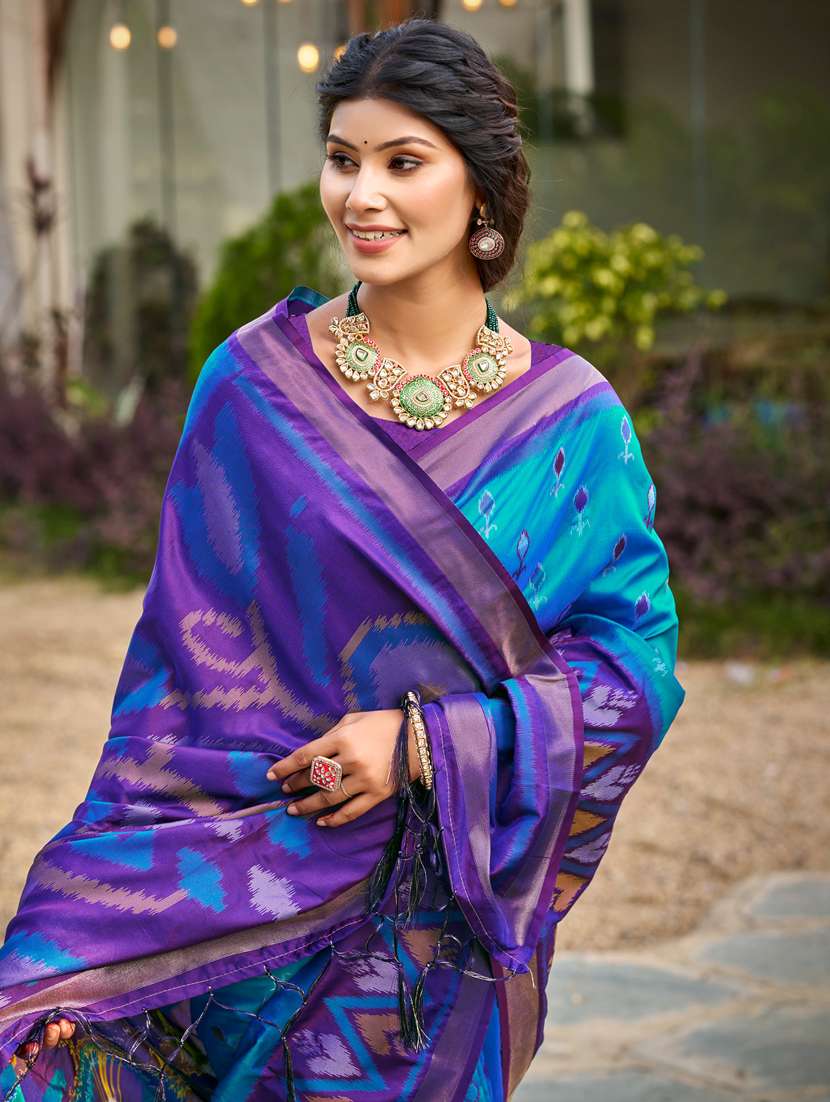 women self design pochampalli saree with blouse - 22227000 -  Standard Image - 1