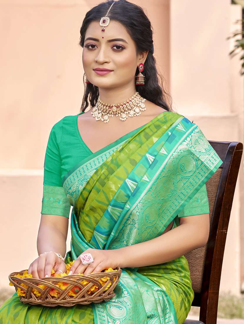 women self design pochampalli saree with blouse - 22227016 -  Standard Image - 1