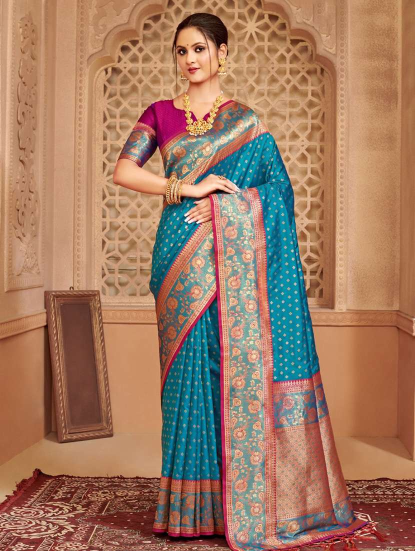 women self design kanjivaram saree with blouse