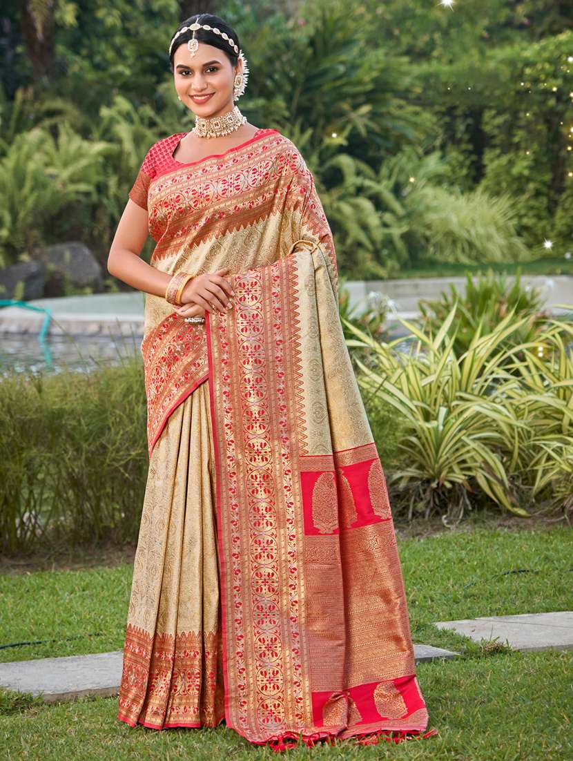 women self design kanjivaram saree with blouse