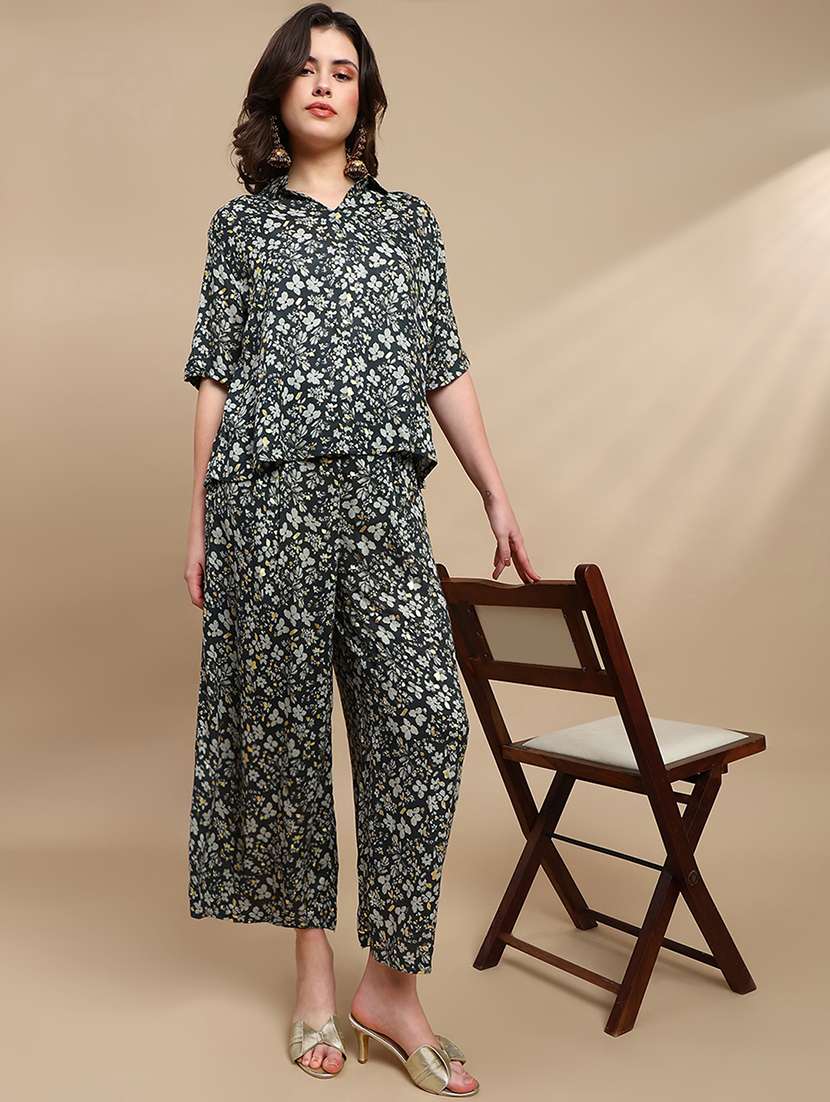 women printed mid rise flared palazzo - 22227381 -  Standard Image - 4