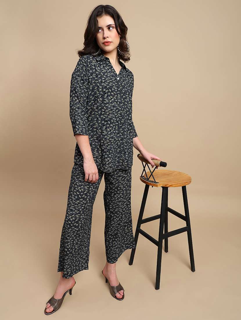 women printed mid rise flared palazzo - 22227390 -  Standard Image - 4