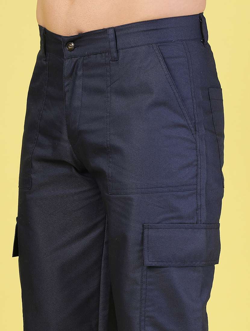 men solid mid rise regular fit cargo - 22227468 -  Standard Image - 4