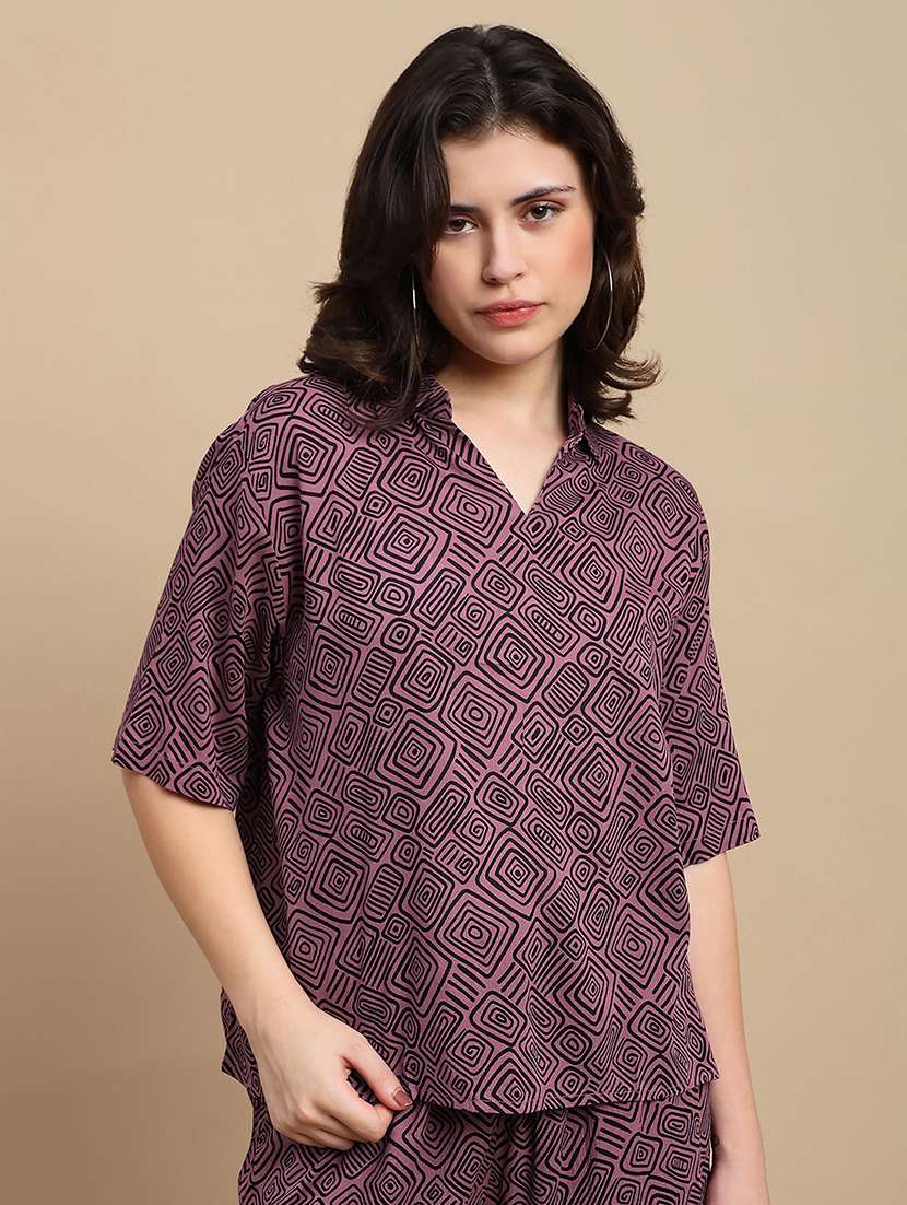 women printed short sleeve relaxed fit top - 22227478 -  Standard Image - 1