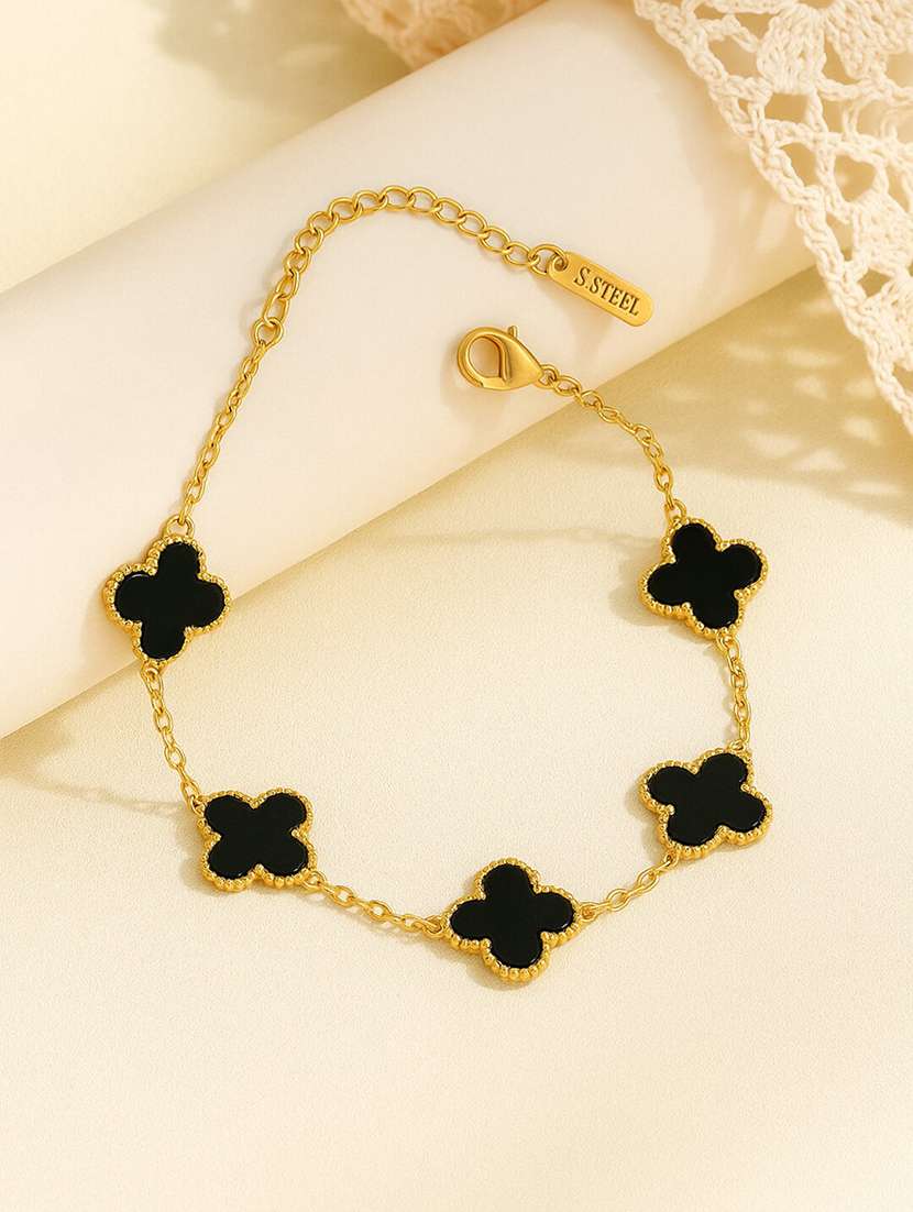 black clover anti-tarnish fashion bracelet - 22227593 -  Standard Image - 1