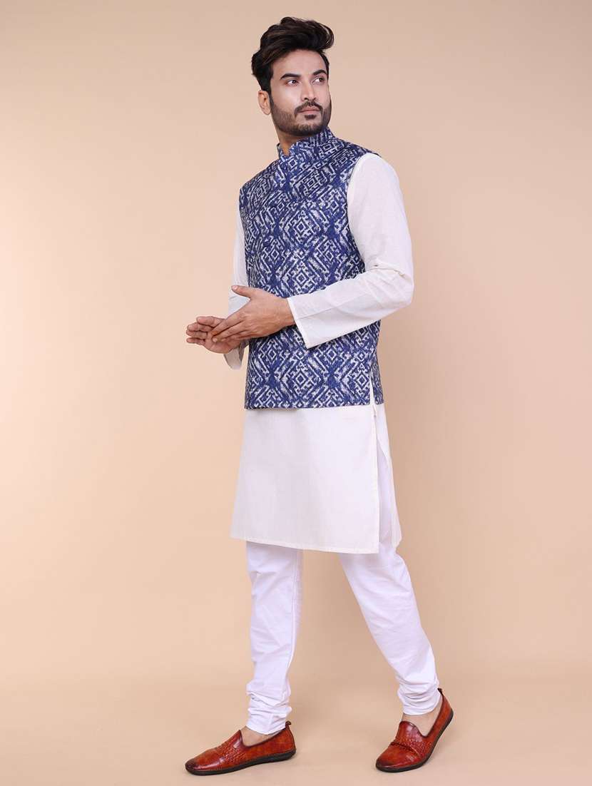 men solid mandarin neck kurta pyjama with jacket ethnic wear set - 22228003 -  Standard Image - 1