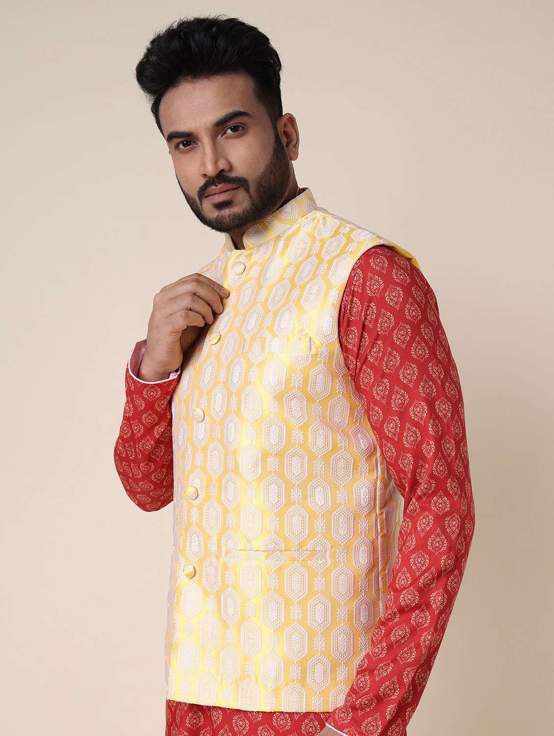 men printed mandarin neck kurta pyjama with jacket ethnic wear set - 22228055 -  Standard Image - 1